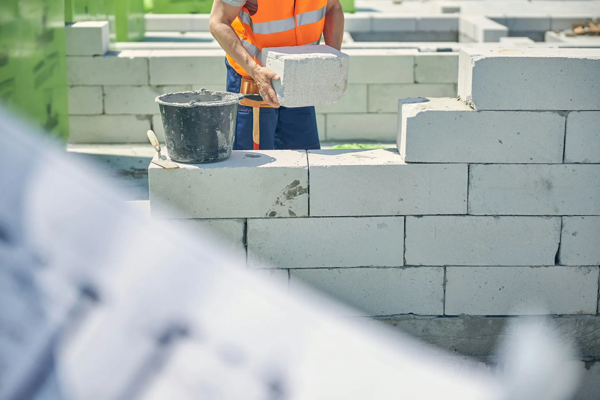 reinforced commercial retaining wall at a Pittsburgh site